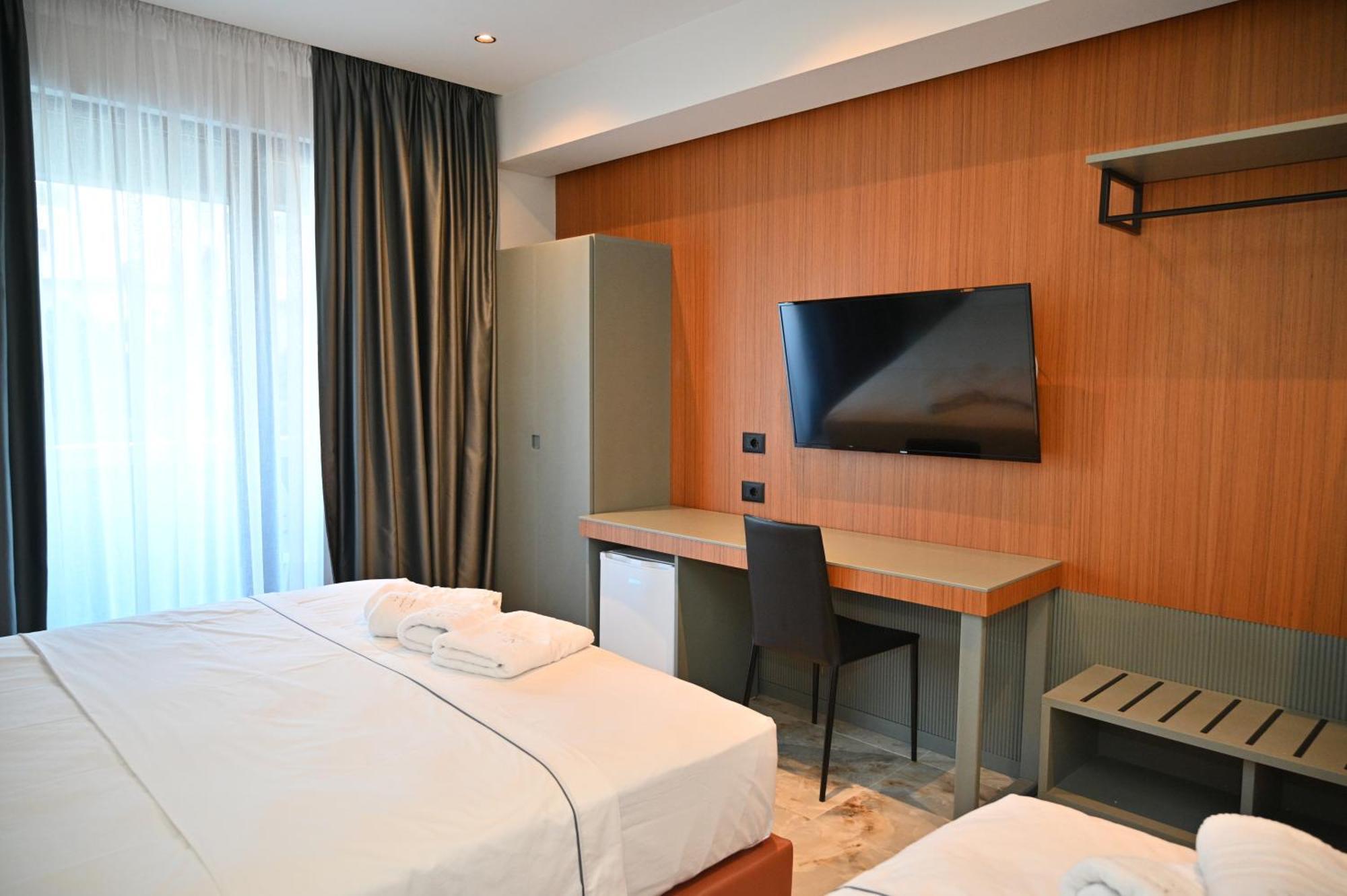 Adria Palace 4* Škalngur