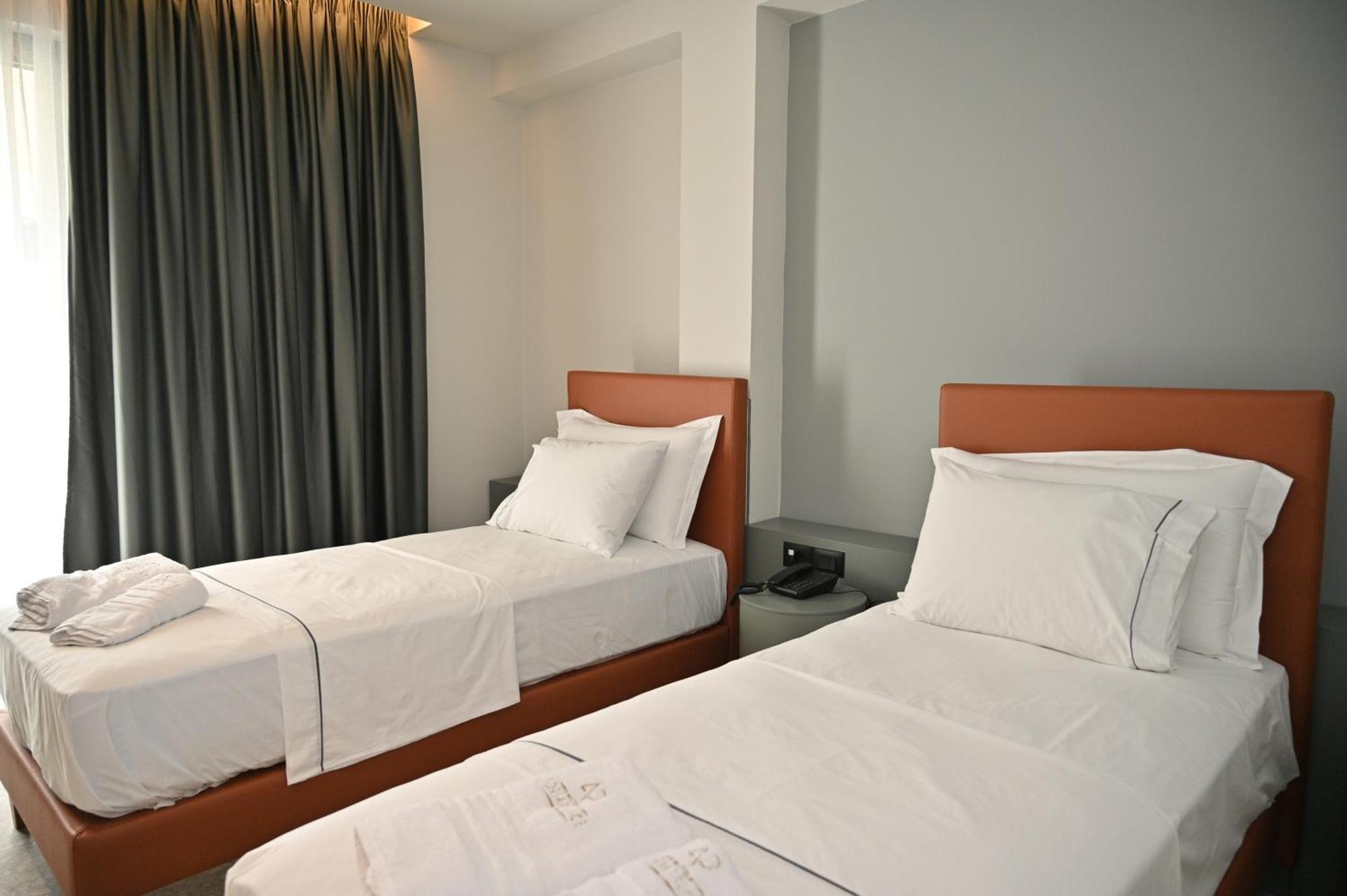 Adria Palace Hotel 4*